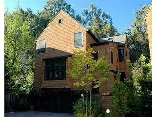 13 Edgewood Pl photo 1