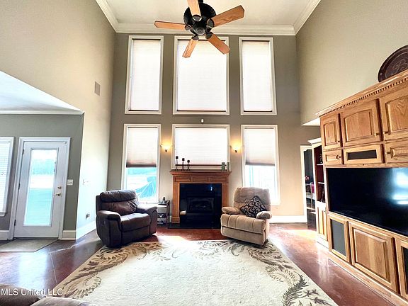 2nd image of 1261 Brumfield Rd SW