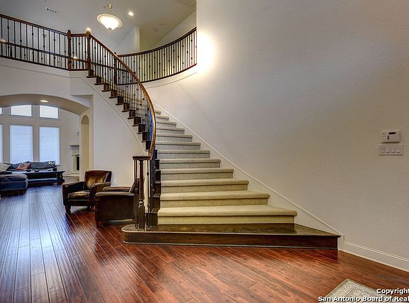 3rd image of 6331 Sevilla Way