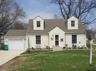 1013 3rd Ave SE, Waseca, MN 56093