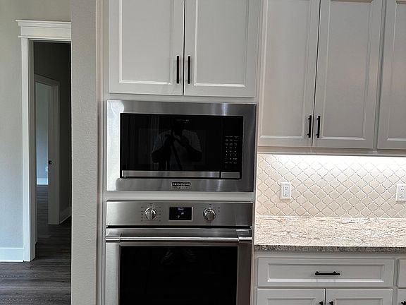 3rd image of 9164 Long Branch Dr
