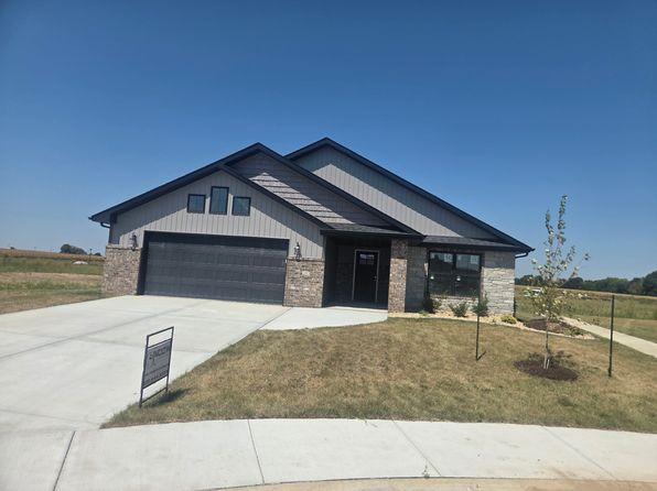205 Sakura Ct