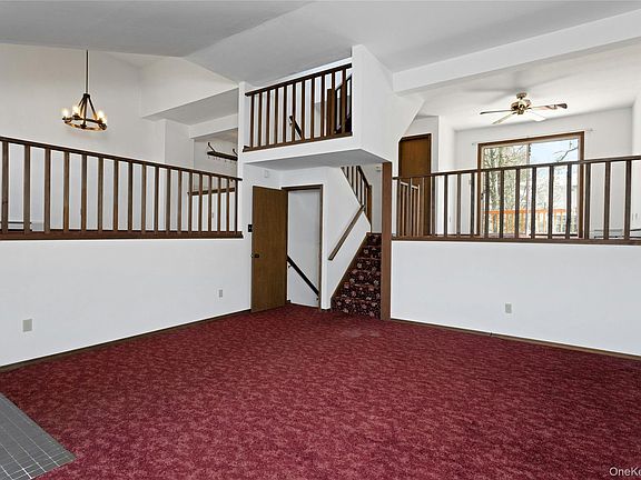 3rd image of 6 Elm Court