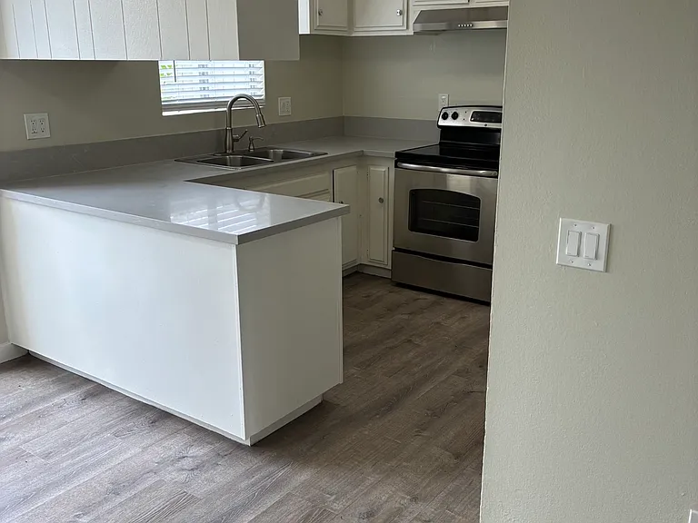 Lampson Park Homes — Photo 29