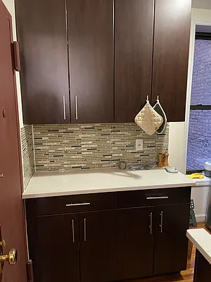 Rented by Bond New York | media 25