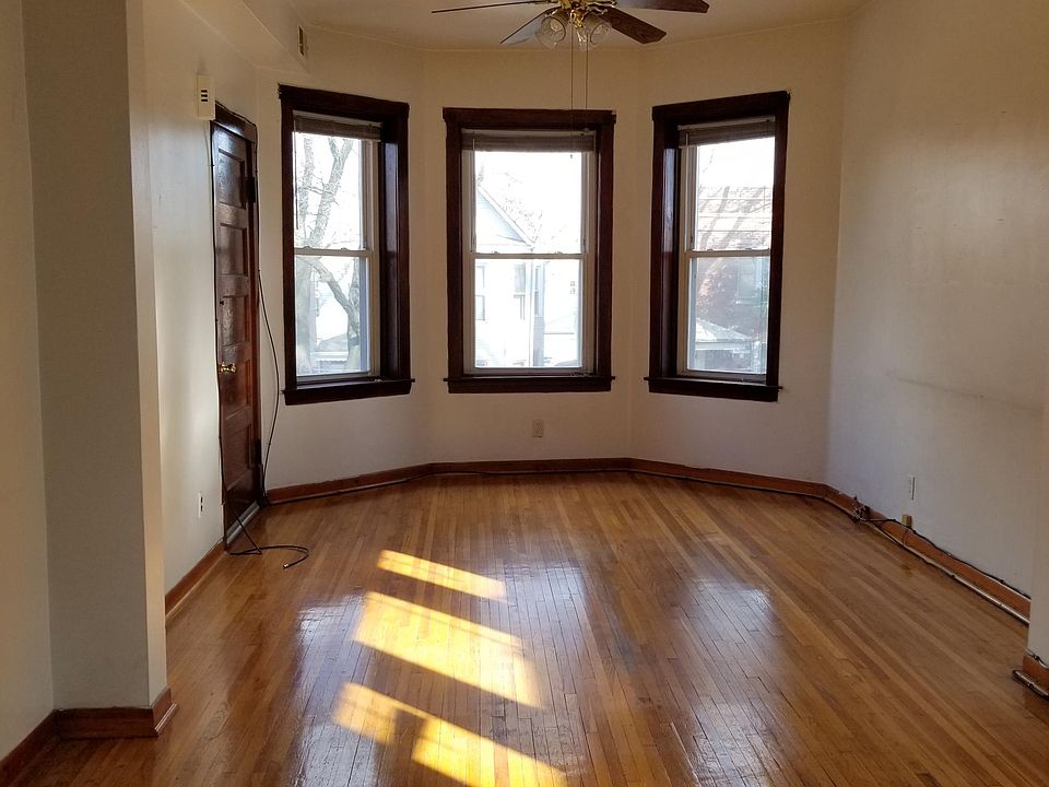 1st image of 3236 N Lawndale Ave #2