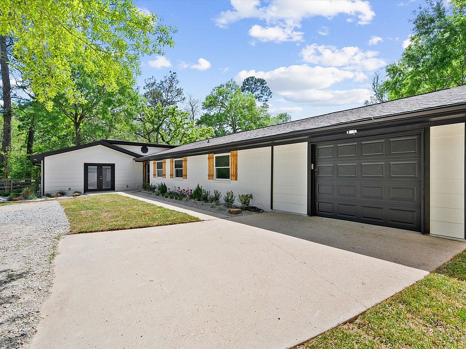 1st image of 26527 Bayou Tesch Dr