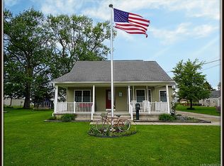 24 Porter Ave, North Tonawanda, NY 14120