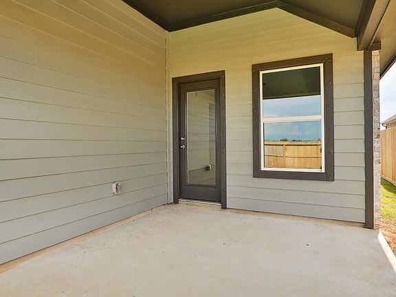 2nd image of 3804 Sunrise Ln