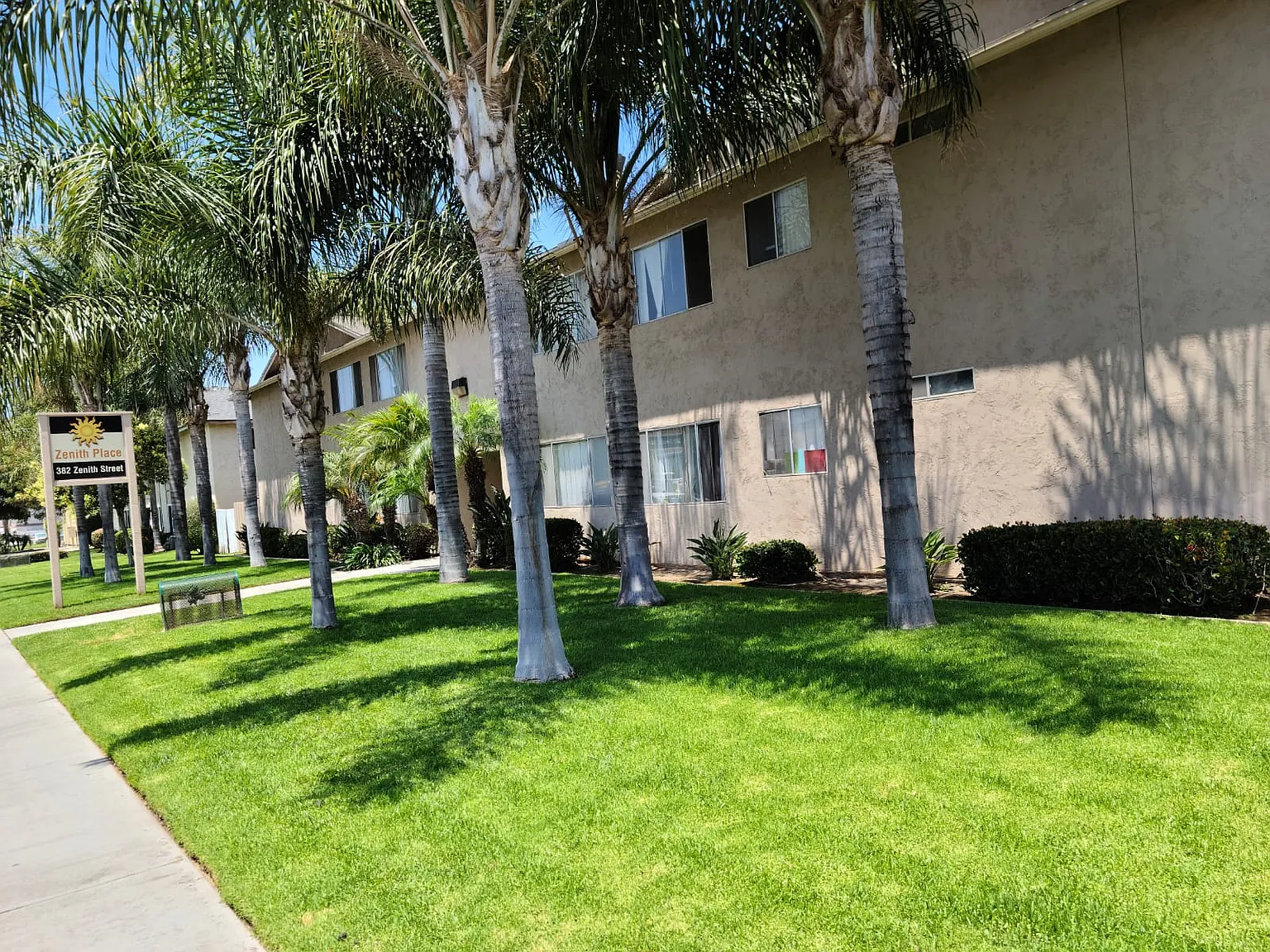 Zenith Place Apartments — Photo 4