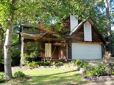 1st image of 6 Kristin Lynn Dr