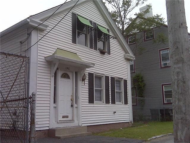 1st image of 146 Courtland St #1