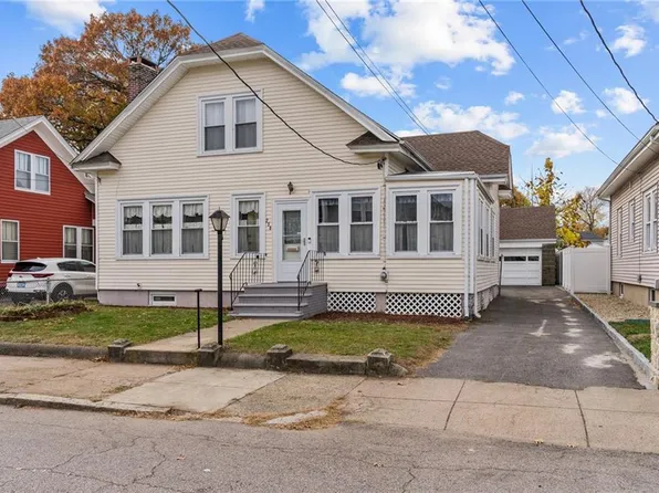 258 Perrin Ave, Pawtucket, RI 02861