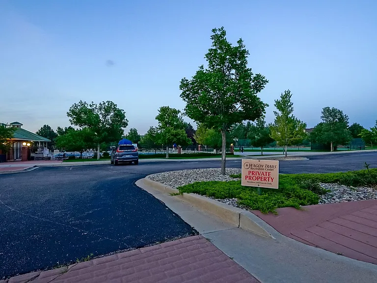 5038 Chariot Dr — Photo 42