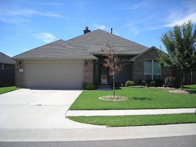 1st image of 2421 Vintage Park Ln