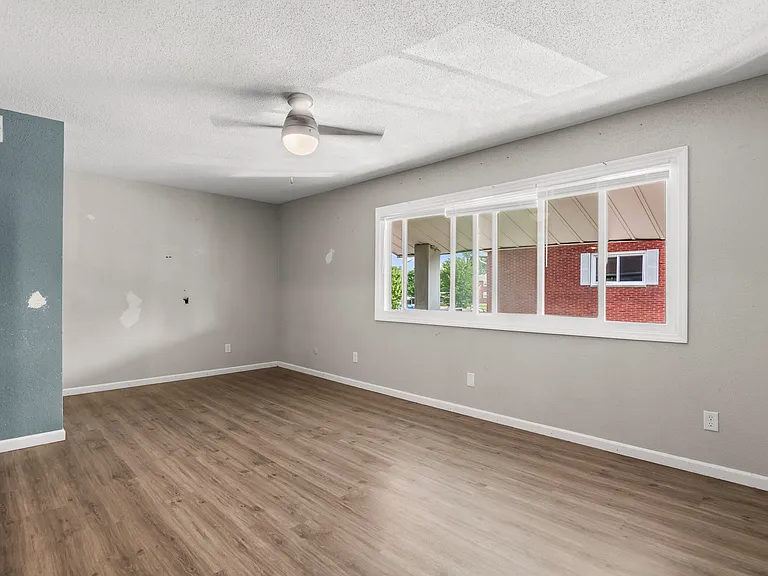 2305 Cherry Hills Dr #204 — Photo 3