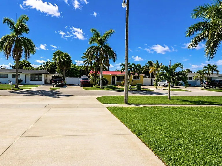 124 Abaco Dr — Photo 5