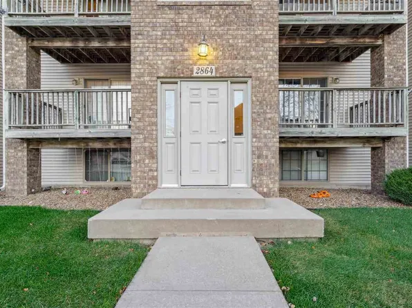 2864 Coral Ct APT 202, Coralville, IA 52241