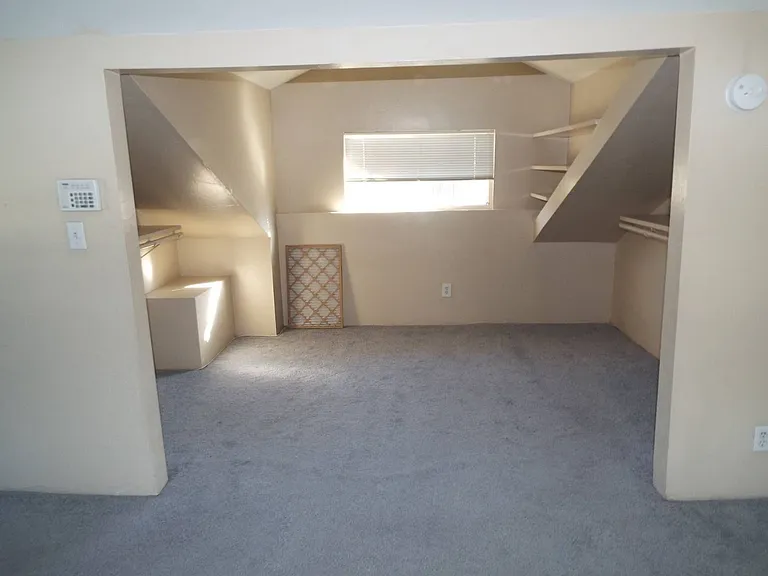 828 N 6th Ave — Photo 17