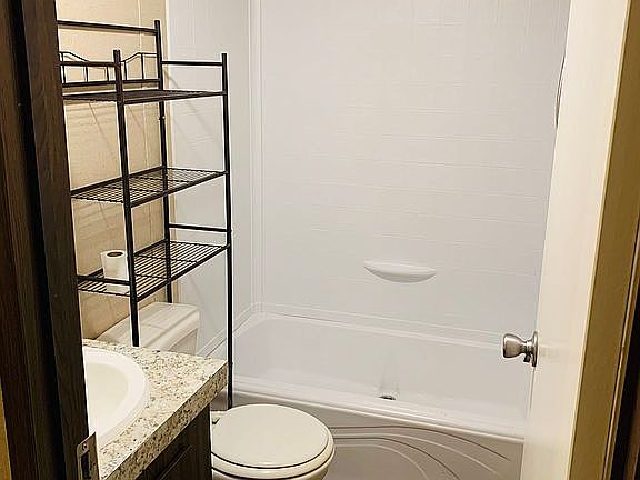 Hall Bathroom 