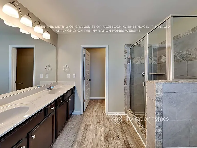 2904 Warwick Ct — Photo 18