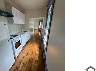 427 Park Ave APT 2, Bridgeport, CT 06604