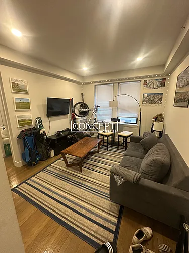 23 Peterborough St #4 Photo 1