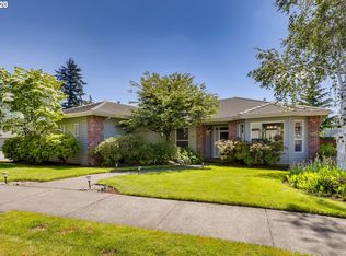 12258 SE One Rosa Dr, Happy Valley, OR 97086