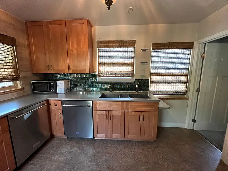 1316 Tennyson St — Photo 32
