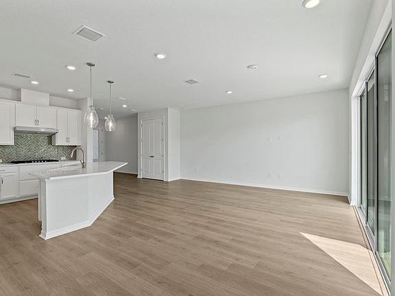 The Truman - Family Room