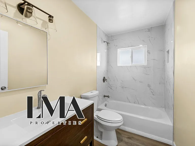 4317 W 120th St #C — Photo 14