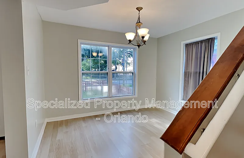 3 bed, 2.5 bath, 1386 sqft, $2,099 — Photo 4