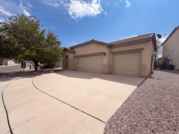696 Troon Dr SE, Rio Rancho, NM 87124