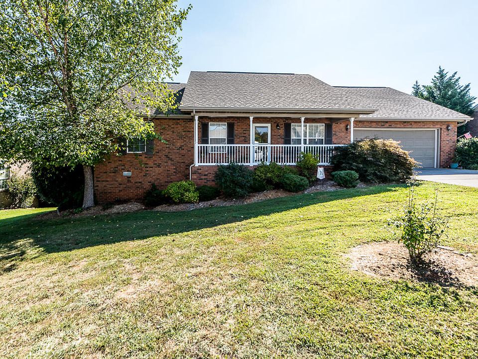 1st image of 825 Garner Hills Way