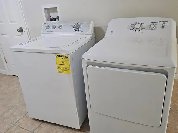 11005 Lake Deborah Ct, Bowie, MD 20720