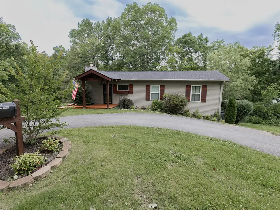 138 Circle Point Dr