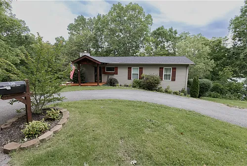 138 Circle Point Dr Photo 1