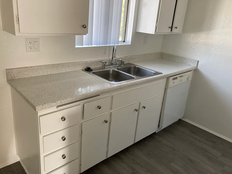 Paradise Garden Apartments