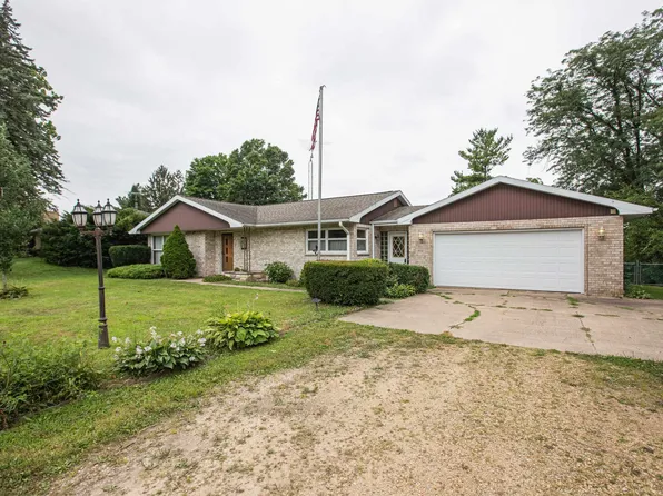 953 Badger Rd, Hazel Green, WI 53811