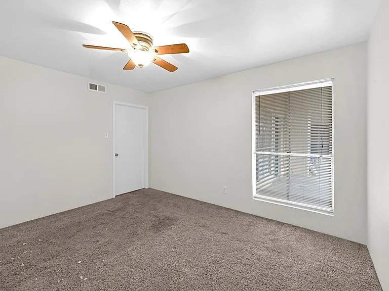 800 Post Oak Blvd #31 — Photo 10
