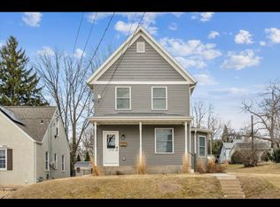 1775 Hale St, Dubuque, IA 52001