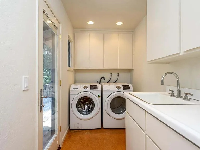 Morse Ln — Photo 11