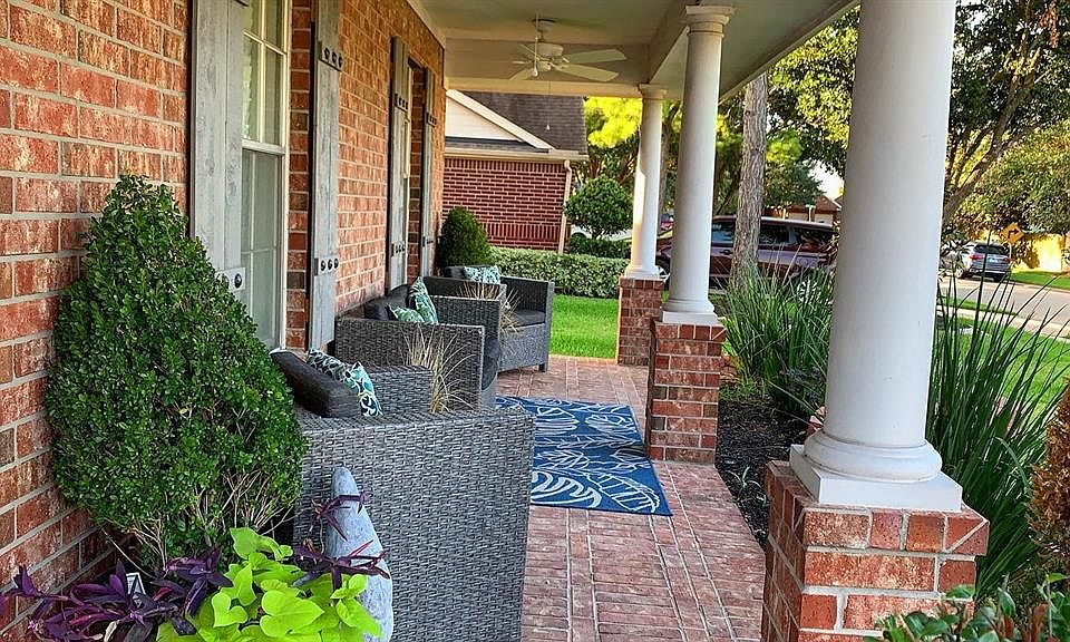 1st image of 7126 Hollow Field Ln