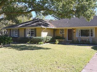 4529 Wedgewood Dr, Bellaire, TX 77401