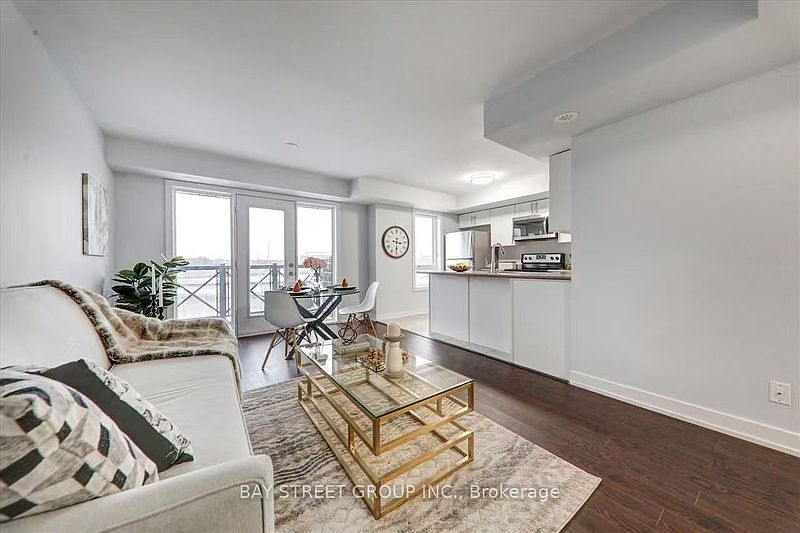Markham Townhouse for rent - 2 Bedrooms — photo 2