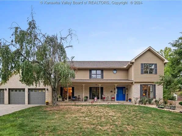 27 Cedar Dr, Hurricane, WV 25526