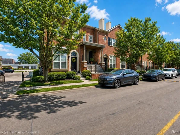 22123 W Village Dr, Dearborn, MI 48124