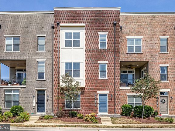 2nd image of 21083 Ashburn Heights Dr