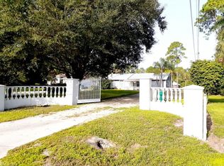 131 12th St NE, Naples, FL 34120