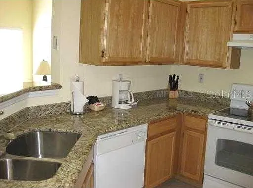 5006 Mangrove Aly #205
